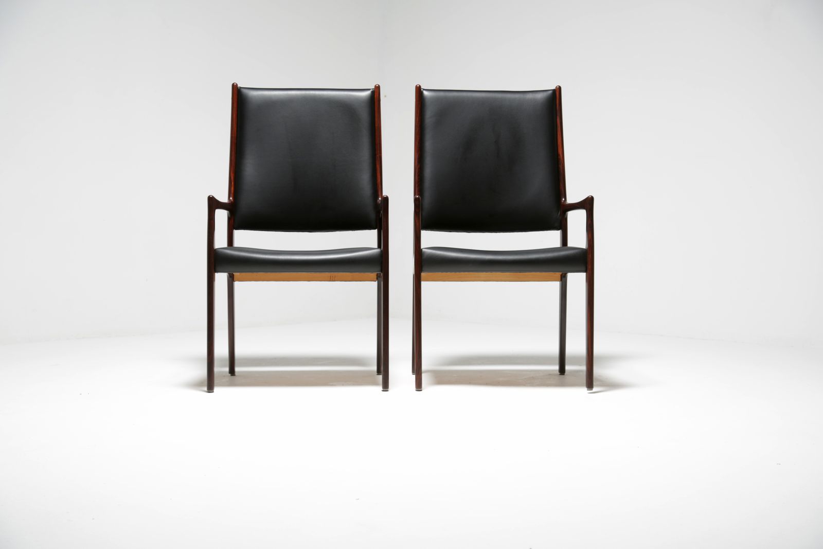 Johannes Andersen Rosewood Dining Chairs For Mogens Kold photo vintage