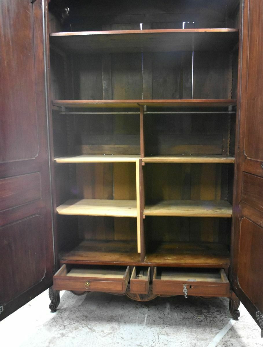 Bordelaise Castle Wardrobe In Solid Mahogany, 18th Century photo vinterior