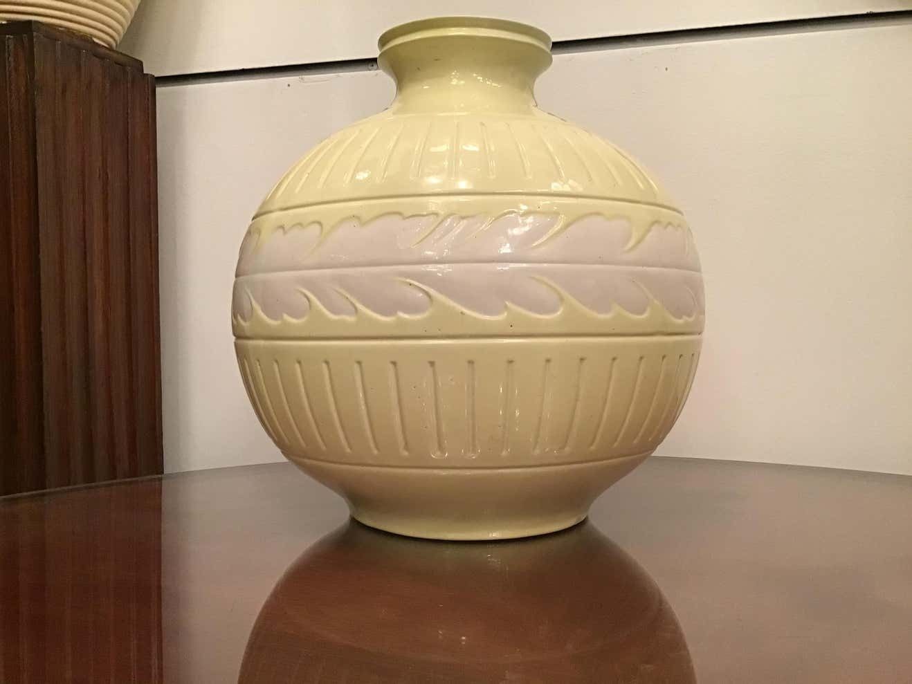 photo vinterior Richard Ginori Giovanni Gariboldi Vase Yellow White Ceramic, 1945, Italy