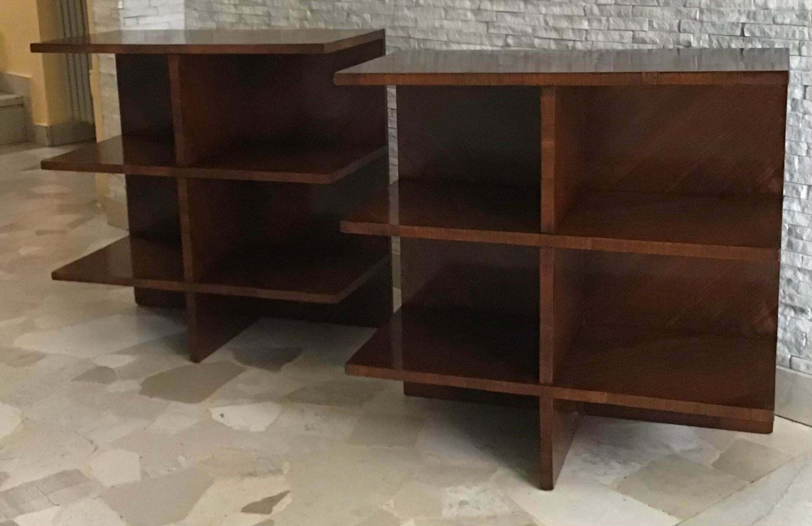 photo vintage Osvaldo Borsani Etagere/Bedside/Bookcase Wood 1940 Italy