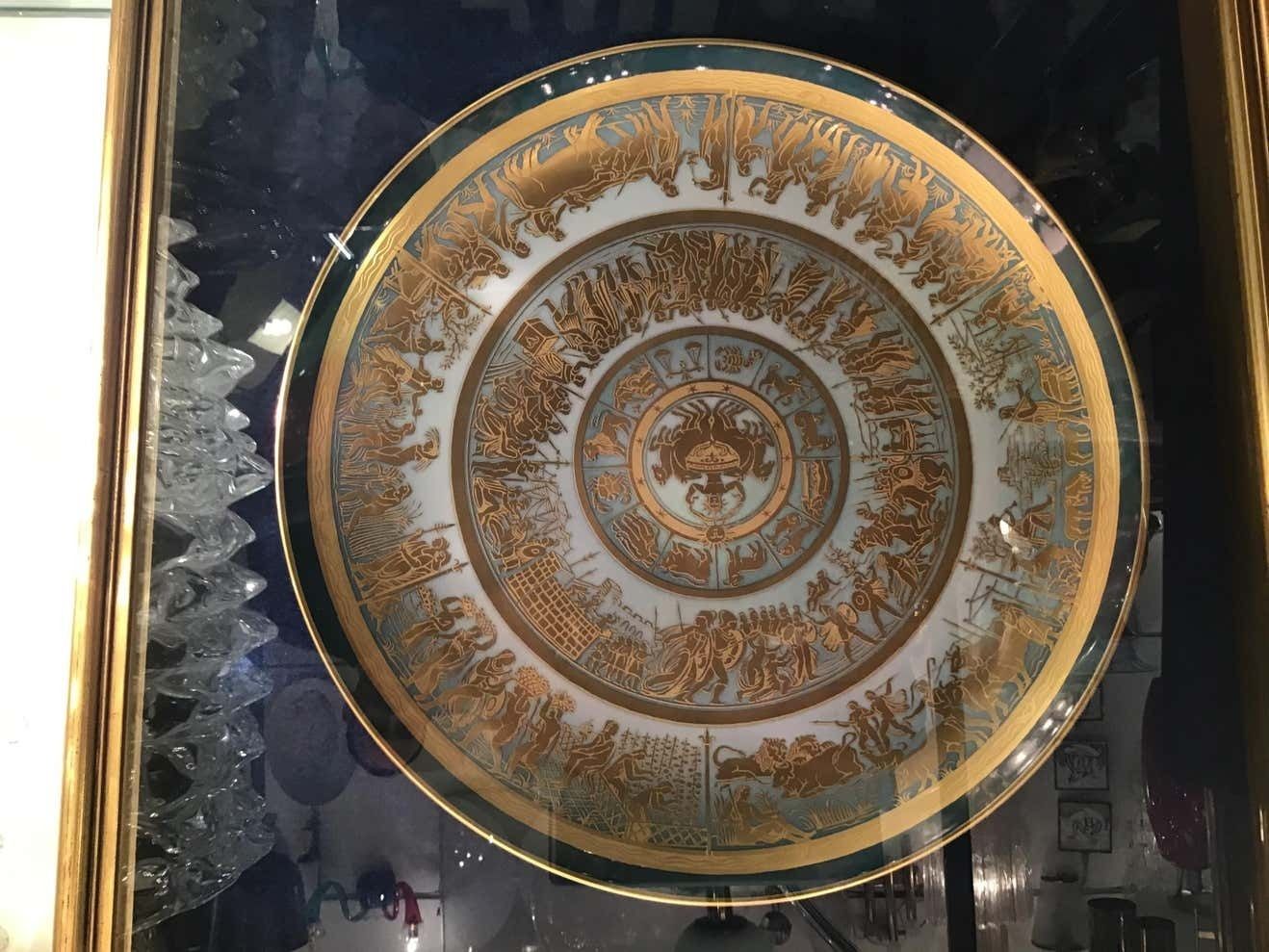 Morbelli Porcelain Wall Plates Worked With Pure Gold 1960 Italy photo furniture