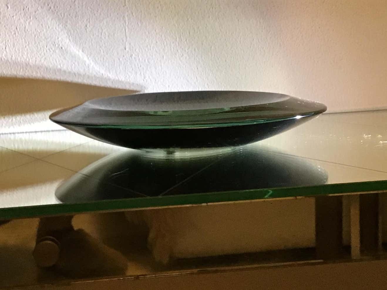 photo for sale Fontana Arte Coppa Cristallo Grosso Spessore Curvato, 1959, Italy