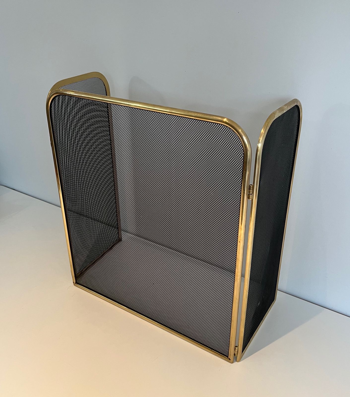 Brass Fire Screen And Wire Mesh photo vinterior