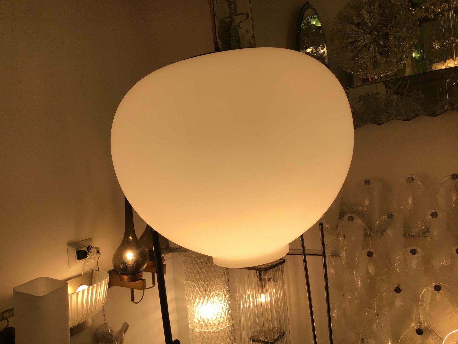 Stilnovo Chandelier Opaline Glass Brass Height Adjustable 1950 Italy photo vinterior