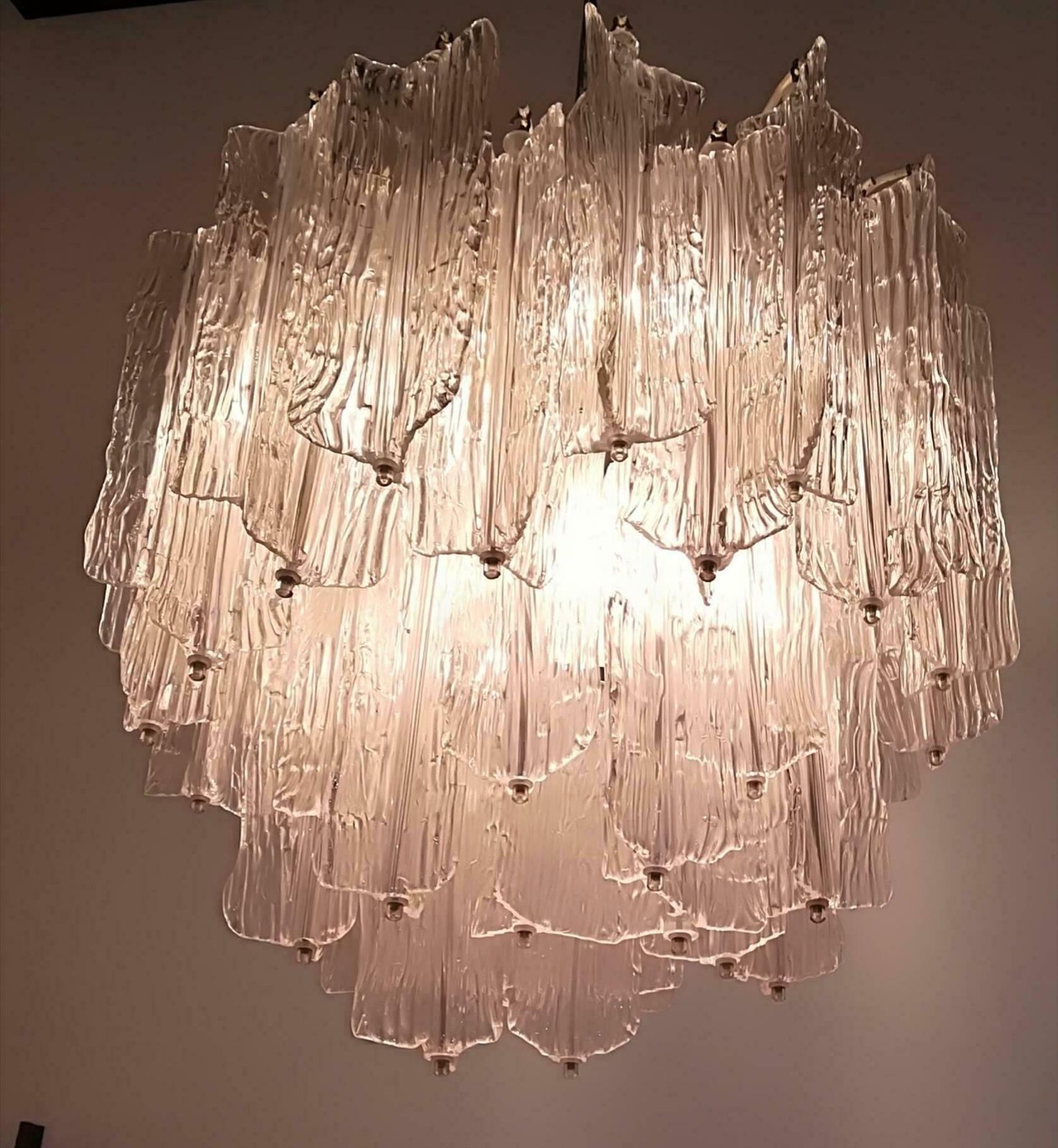 Chandelier Of Brass And Murano Glass Venini 1950. photo vintage
