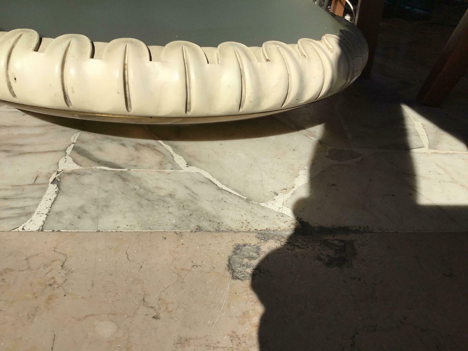Fontana Arte Ceiling Light Curved Etched Glass Wood Brass, 1940, Italy photo Lighting