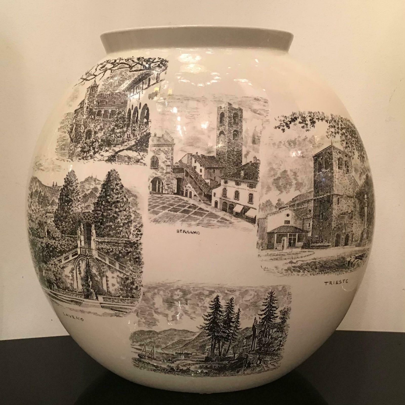 Lavenia Guido Andlovitz Vase, 1930, Italy photo for sale
