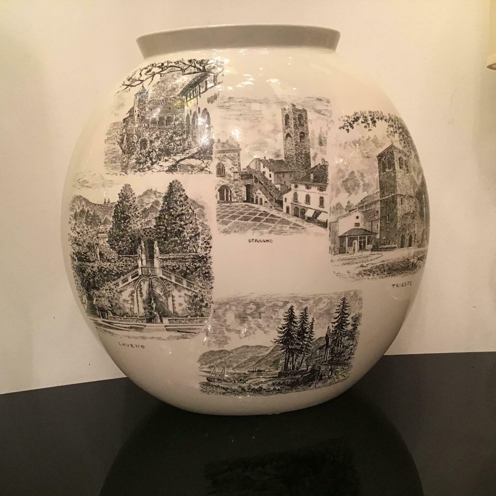 2260.0 Lavenia Guido Andlovitz Vase, 1930, Italy photo