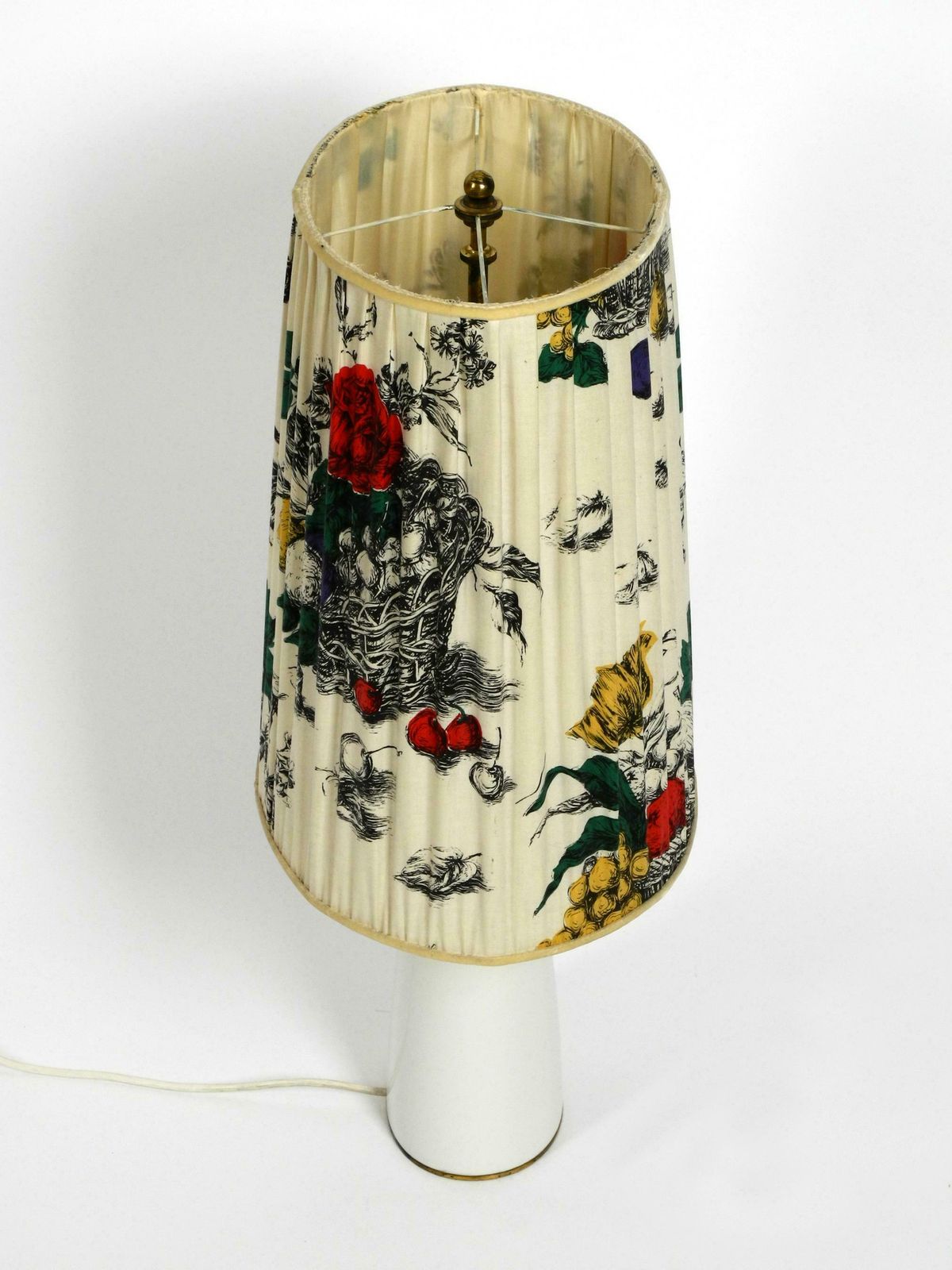Large Elegant 1960s Kpm Table Lamp In Porcelain And Pleated Silk Lampshade photo 1180.0
