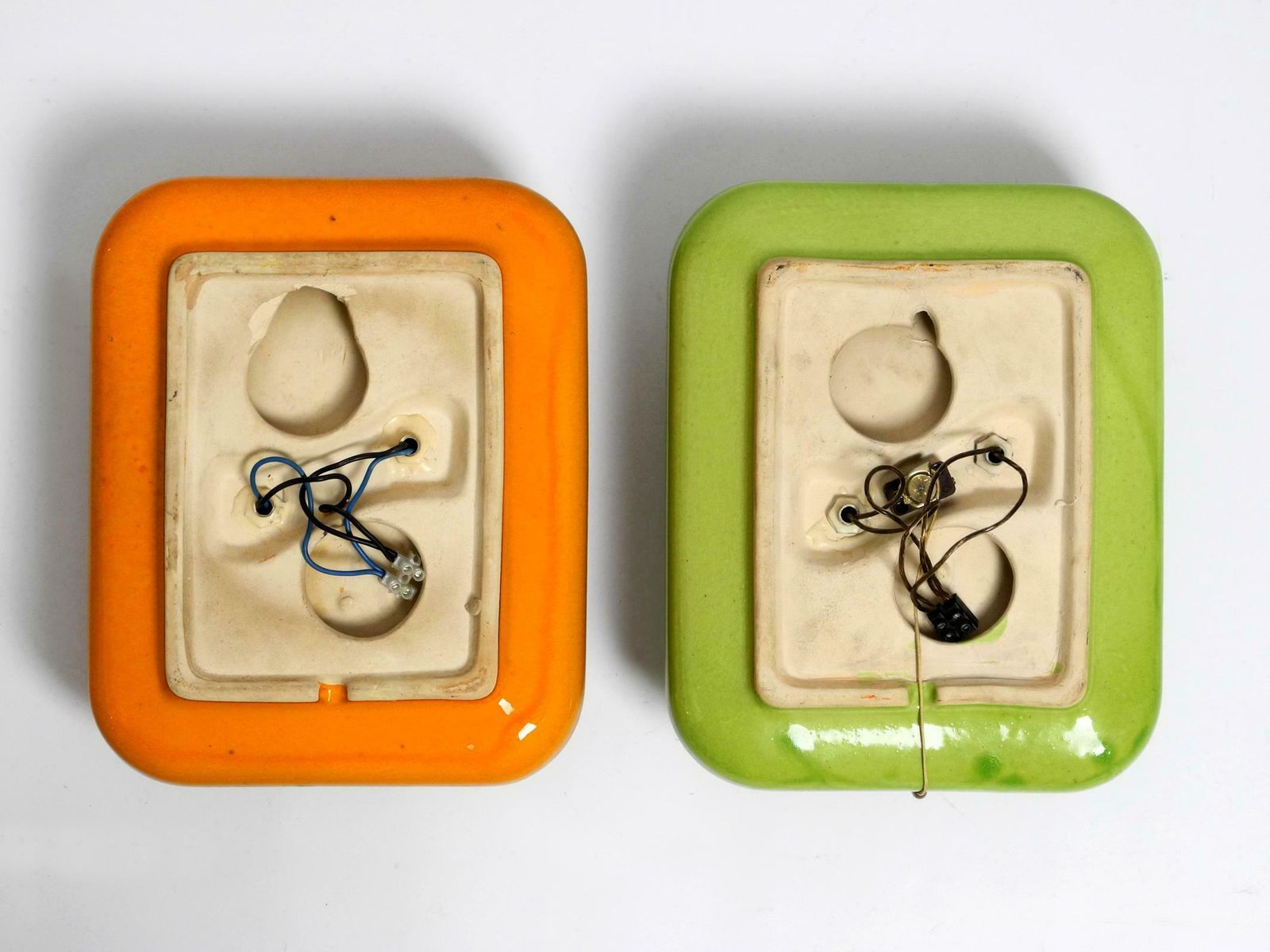 Pair Of Extraordinary Orange And Green Glazed 60s Ceramic Wall Lights By Kaiser photo vintage