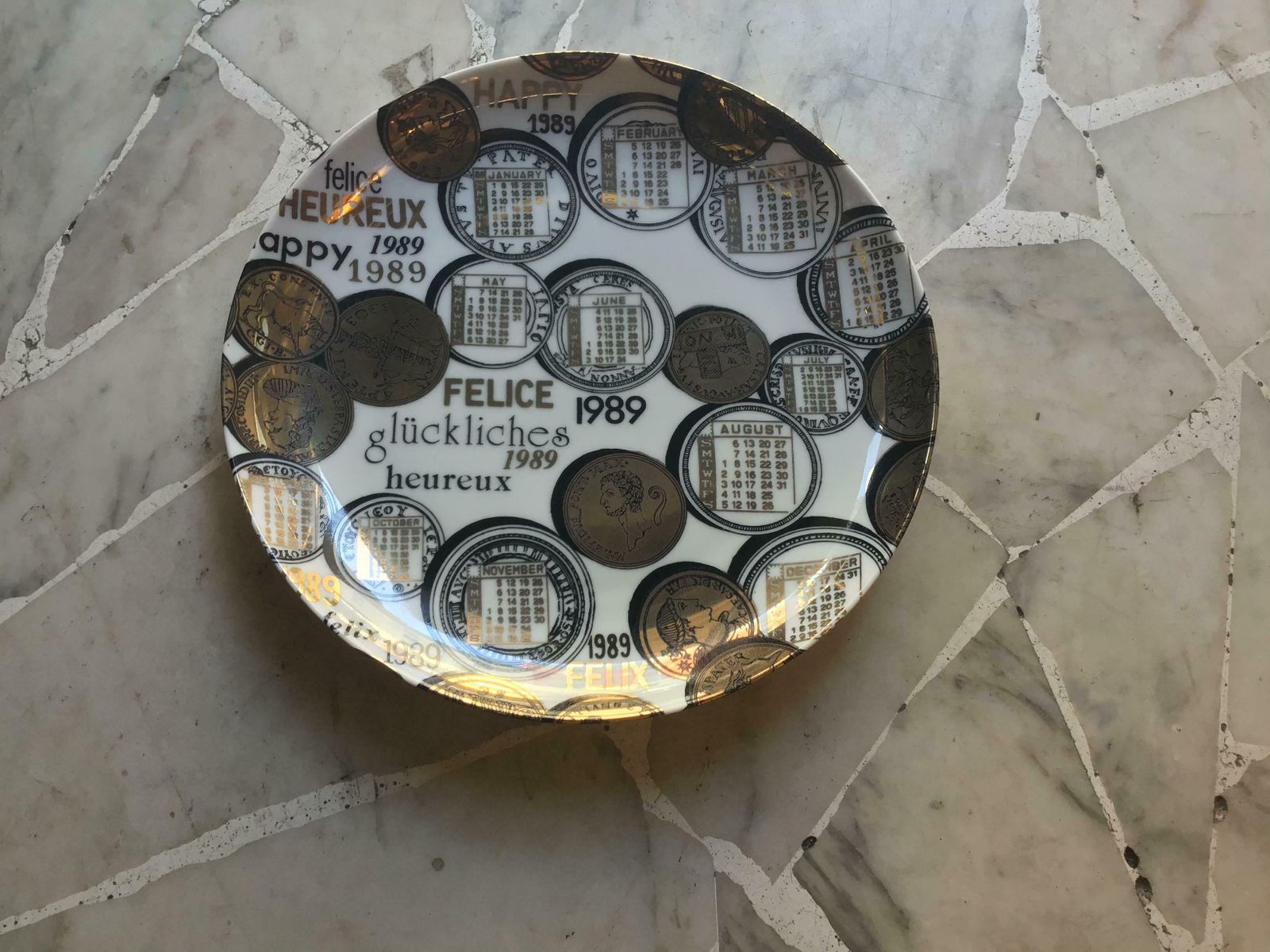 Fornasetti “N.22 Piatto Calendario” Happy 1989 Porcelain, Italy photo furniture