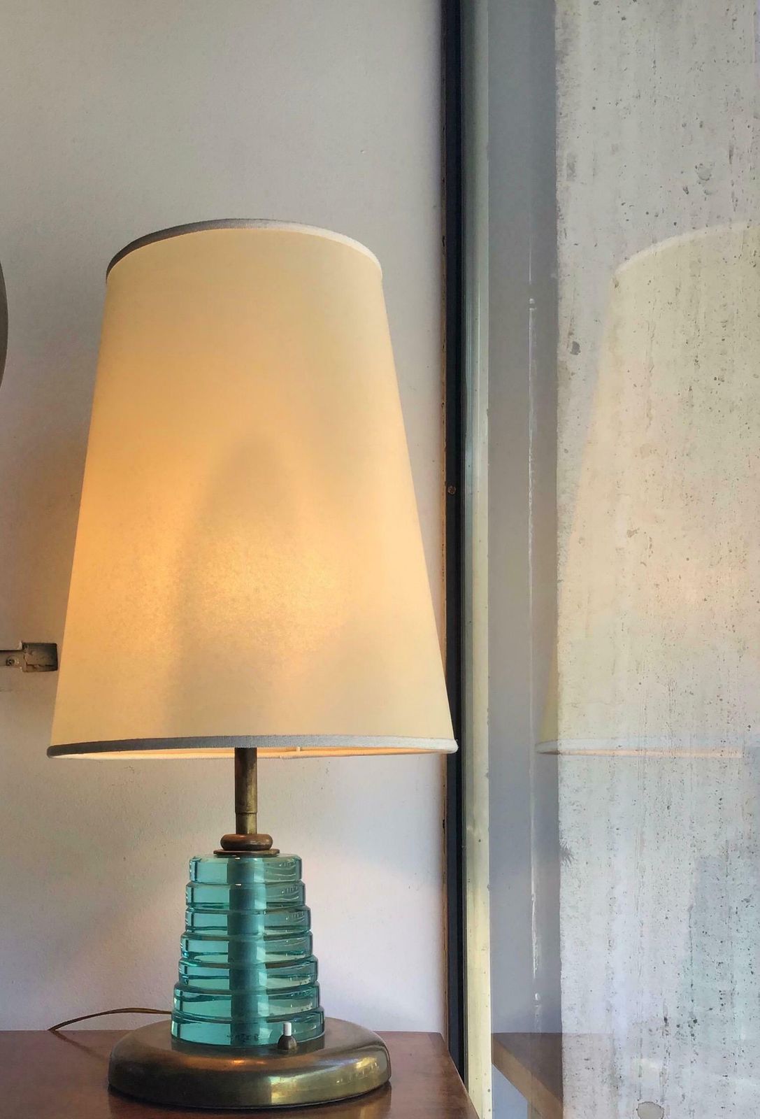 Fontana Arte Table Lamp Brass Glass Pergamena, 1950, Italy photo Lighting