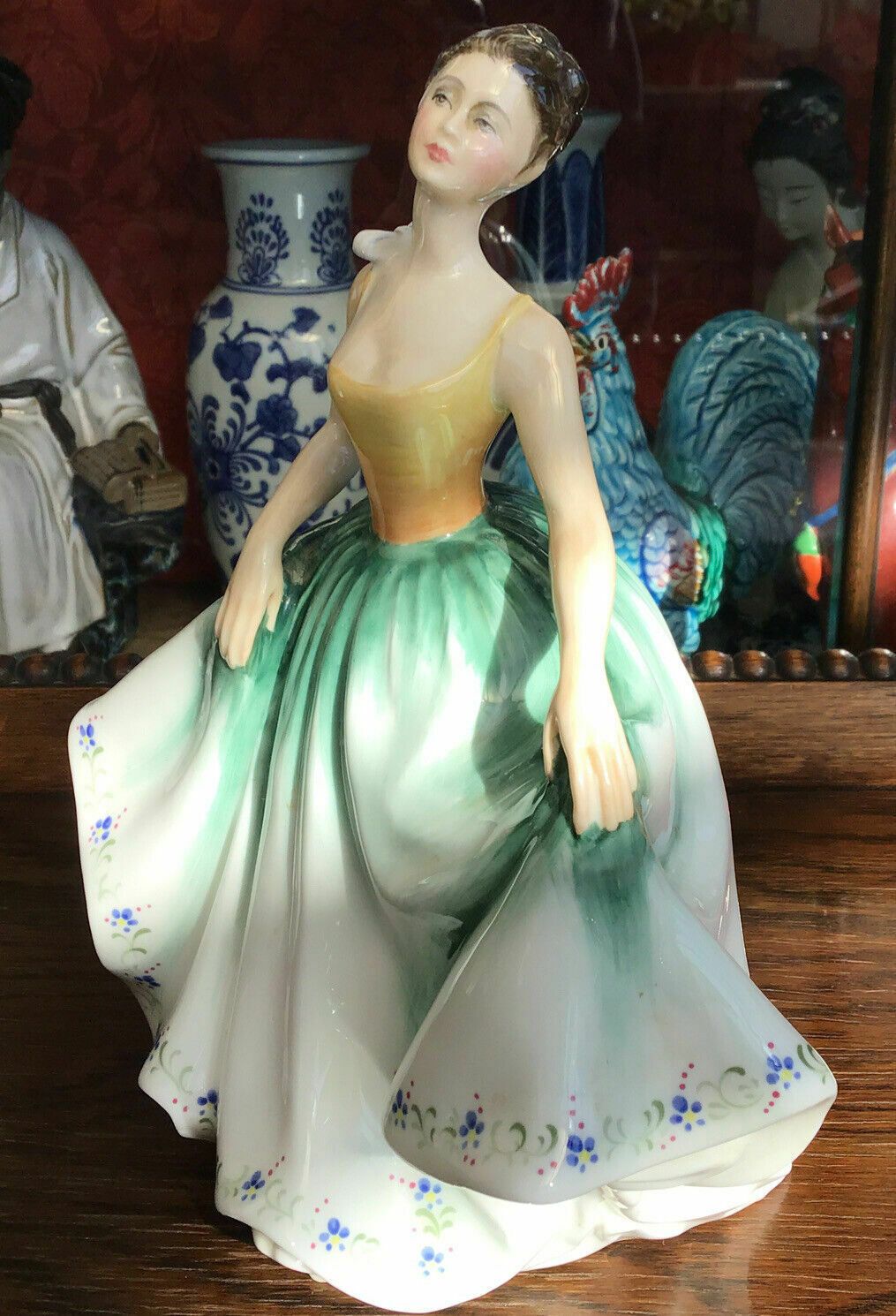 Vintage Royal Doulton Hn 2440 Cynthia Figurine 1983 photo furniture