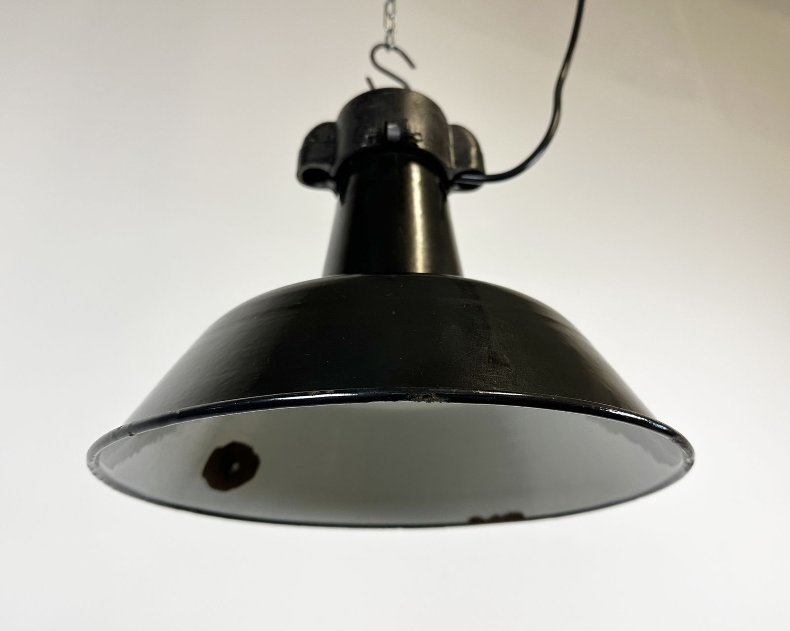Industrial Black Enamel Factory Lamp With Cast Iron Top, 1960s photo 179.0