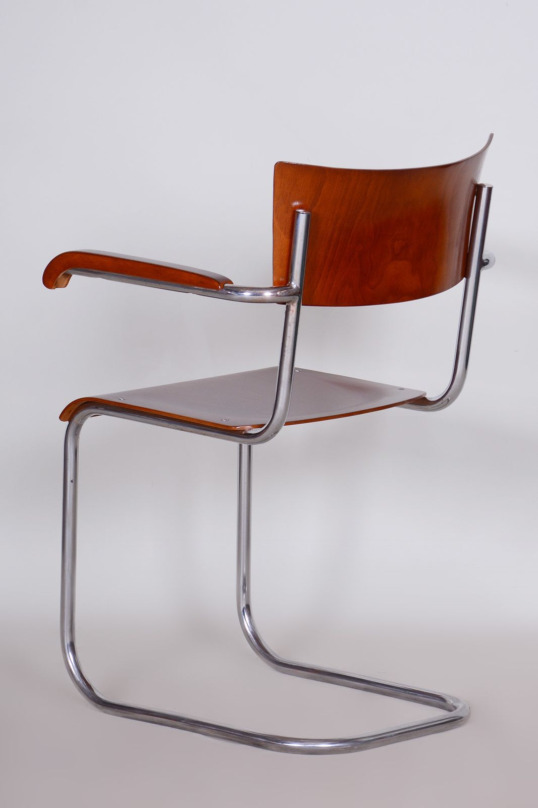 photo furniture Set Of 4 Restored Bauhaus Beech Plywood Armchairs By Mart Stam, High Gloss, 1930s, Germany