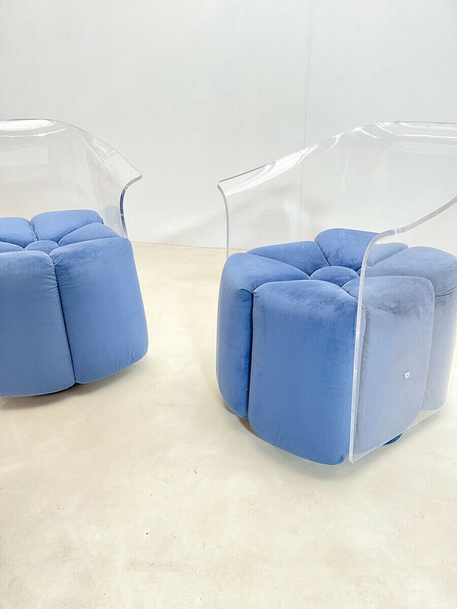 Pair Of Mid Century Modern Lucite Armchairs In Blue Velvet photo vinterior