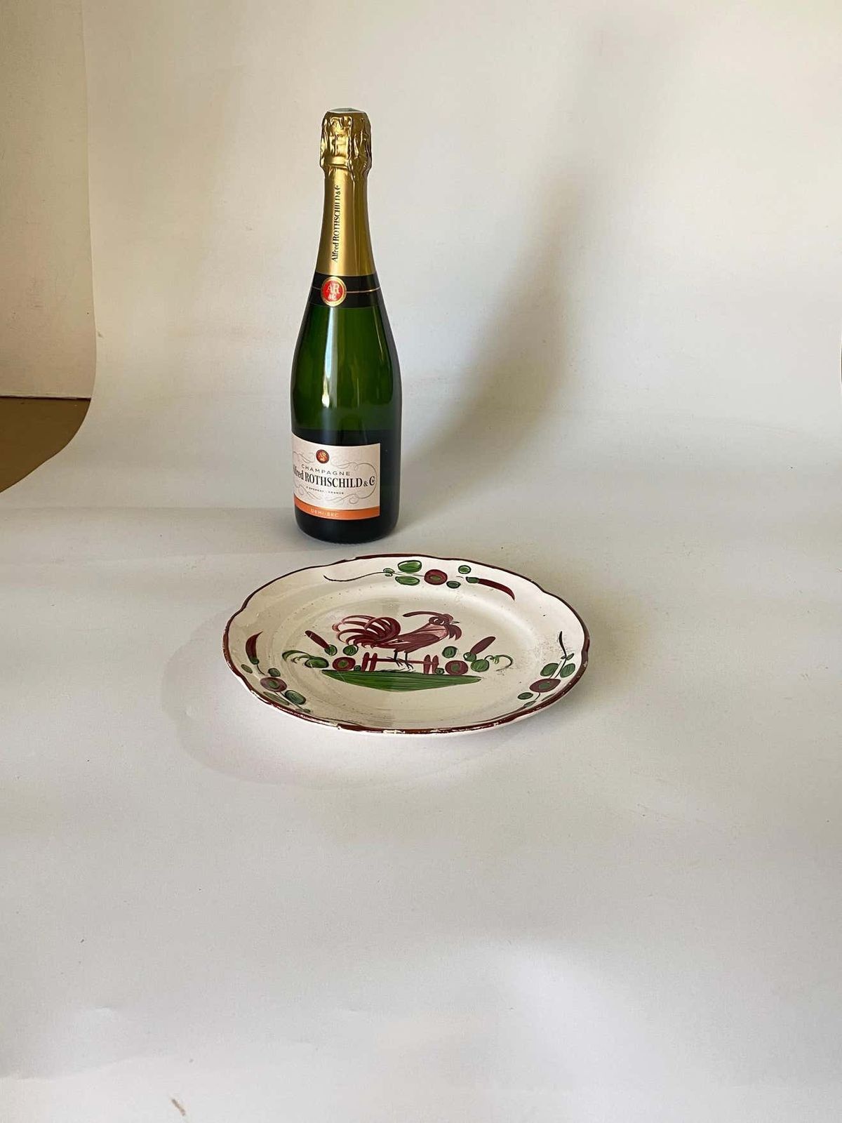 Plate In French Faïence, Red And Green Color, 19th Century, Rooster photo vinterior