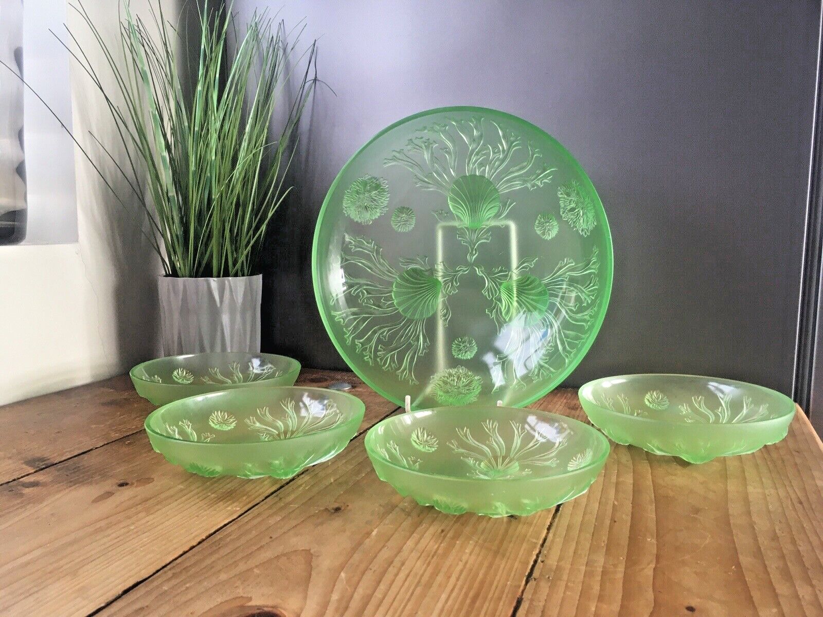 Art Deco Uranium Glass Dessert Bowl Set Seaweed Seashell Verlys Walther & Sohne photo buy