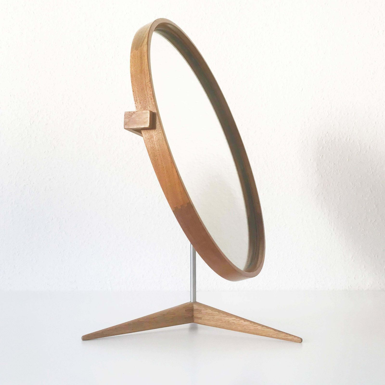 Elegant Oak Table Mirror By Uno & östen Kristiansson For Luxus Sweden 1960s photo Home Decor