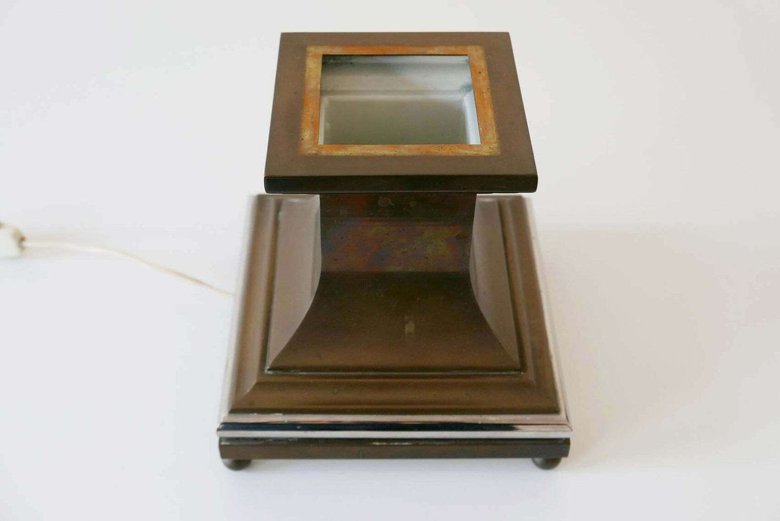 photo for sale Lucite Obelisk Table Lamp By Sandro Petti For Maison Jansen, France, 1970s
