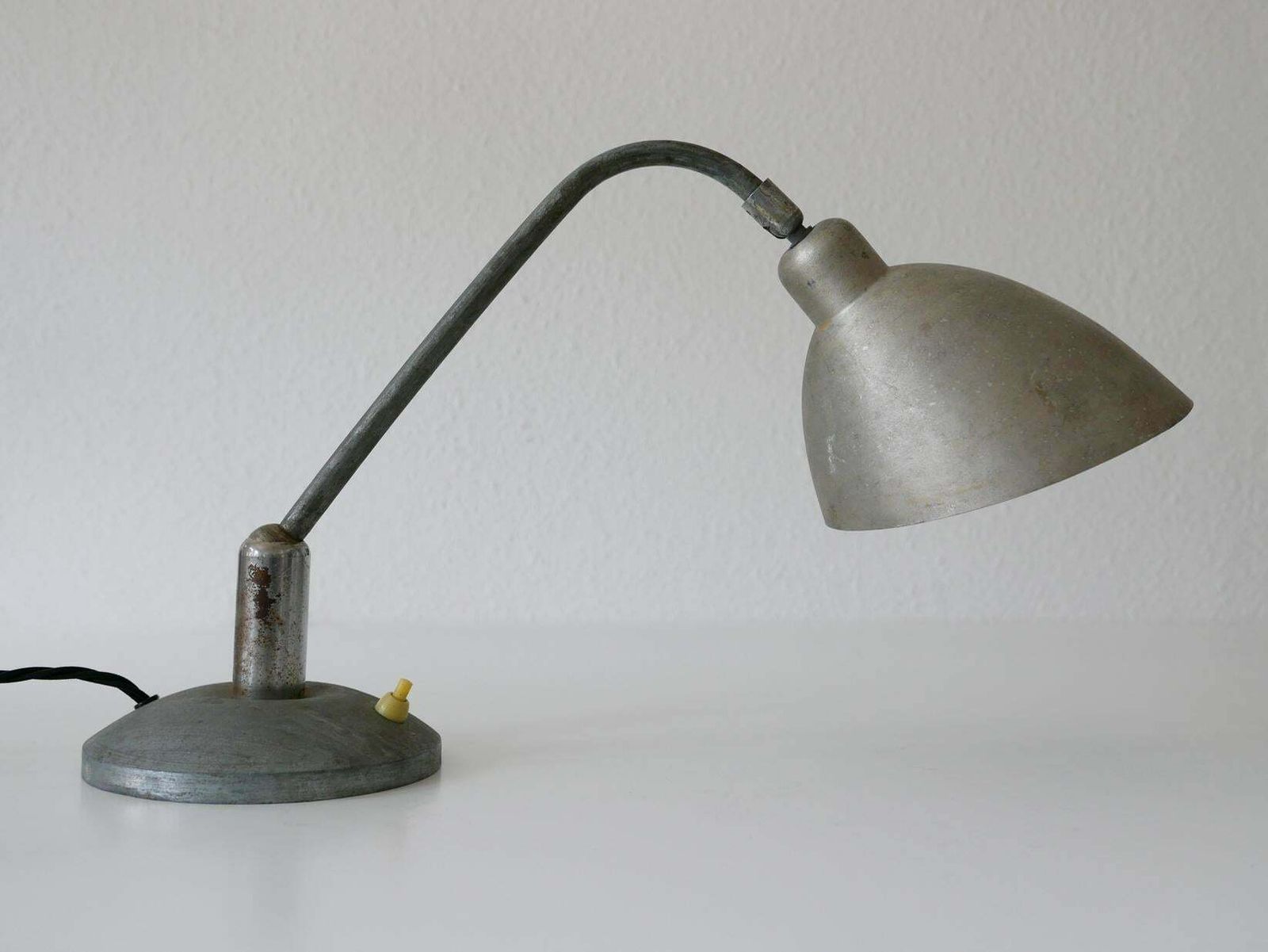 Rare Czech Functionalist Or Bauhaus Table Lamp By Franta ‘Frantisek’ Anyz, 1920s photo vintage