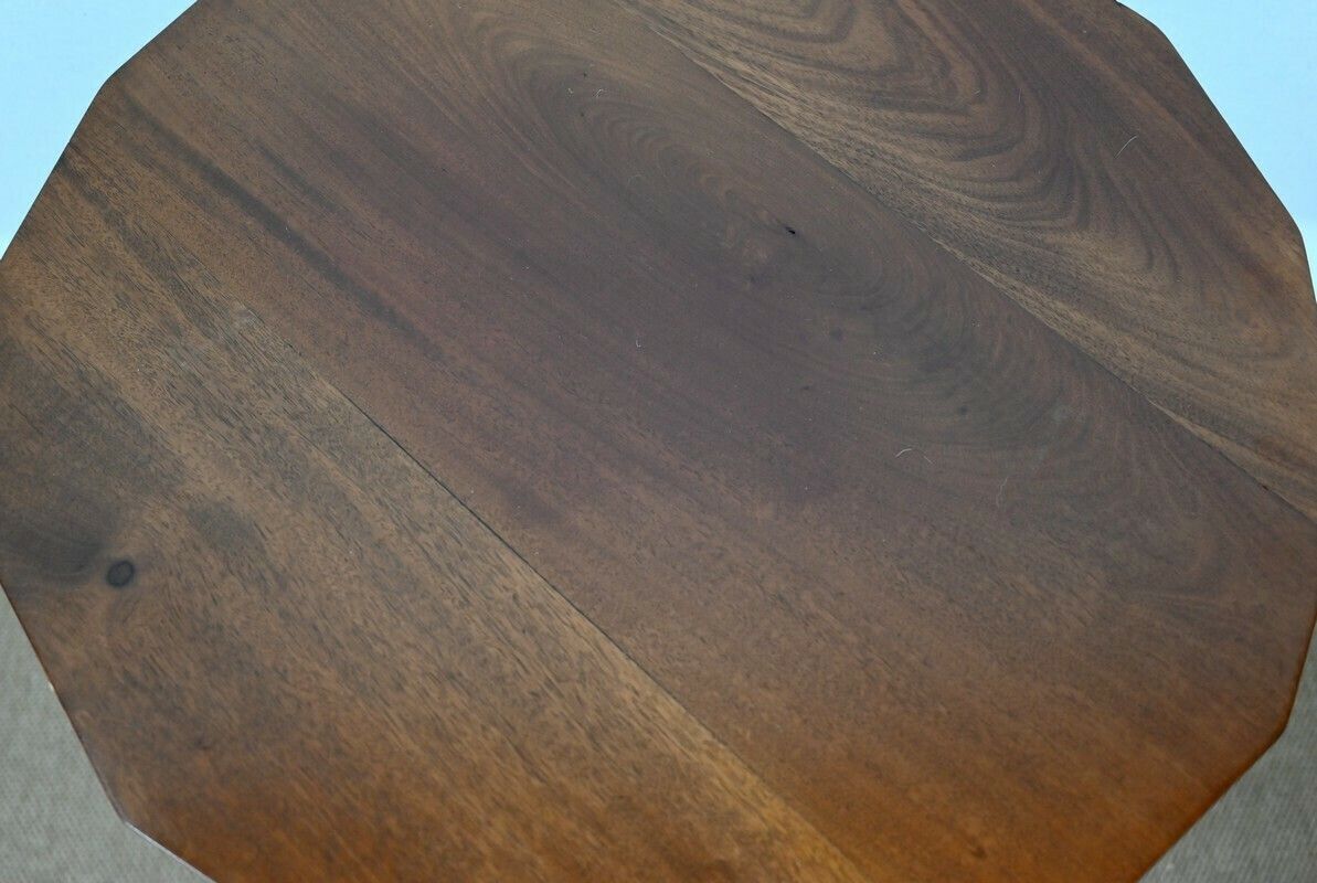 Small Tripod Pedestal Table In Mahogany, Restoration Period   1st Part Of The 19th Century photo 1246.3