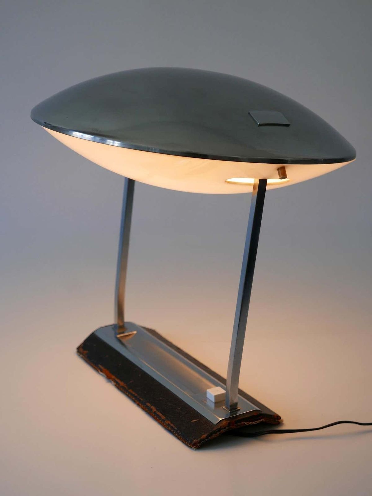 4538.0 Rare Mid Century Modern Stilnovo Desk Lamp Model 8050 Metalarte 1960s photo