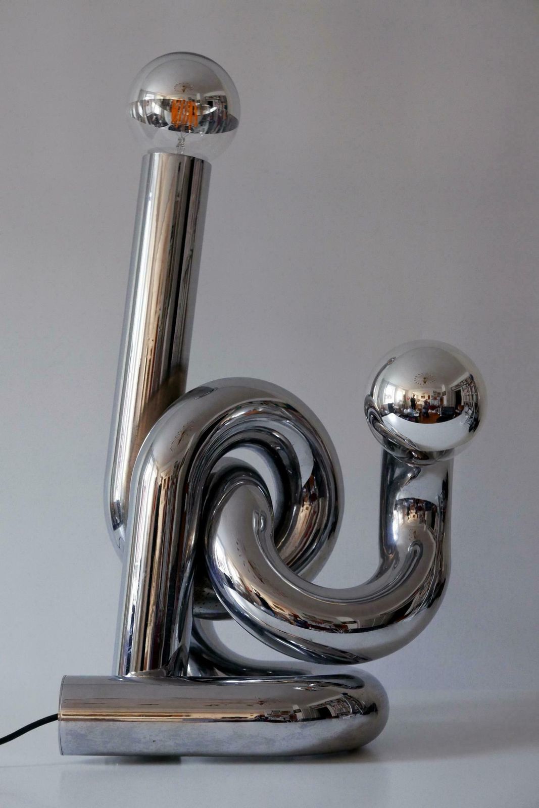photo vintage Sculptural Table Lamp Or Floor Light Bruco By Giovanni Banci 1960s Italy
