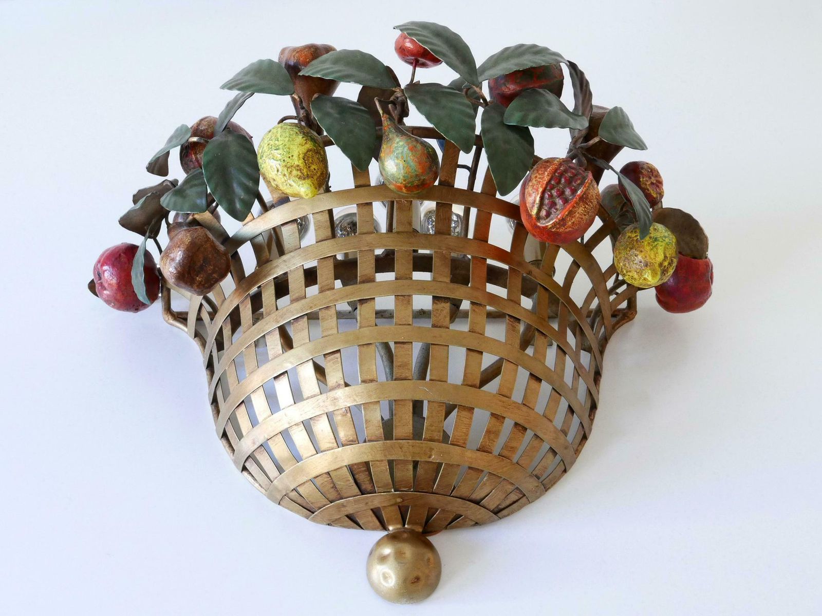 photo vinterior Lovely Mid Century Modern Sconce Fruit Basket By Lucienne Monique Italy, 1960s