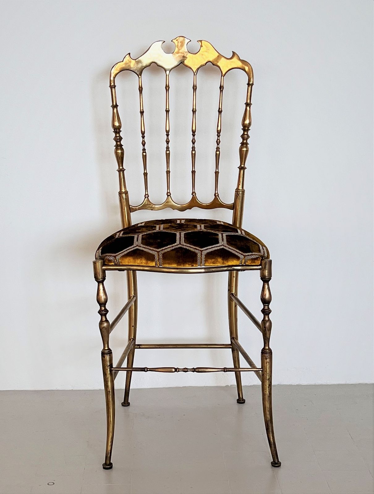 photo vinterior Italian Midcentury Chiavari Chair In Full Brass With New Upholstery From Designers Guild, 1970s