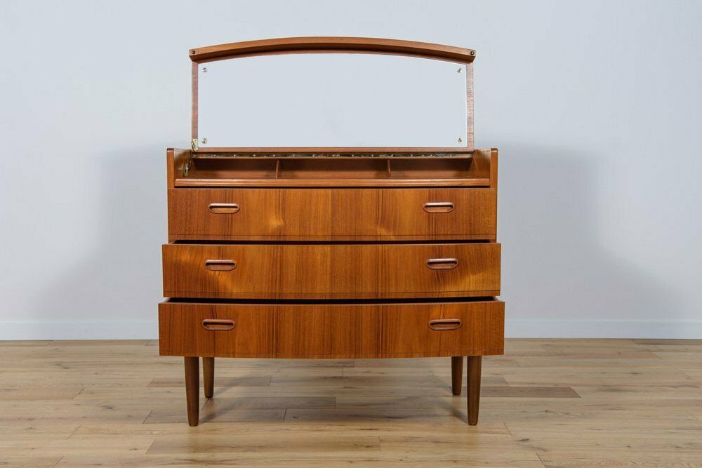photo furniture Mid Century Danish Teak Dressing Table, 1960s