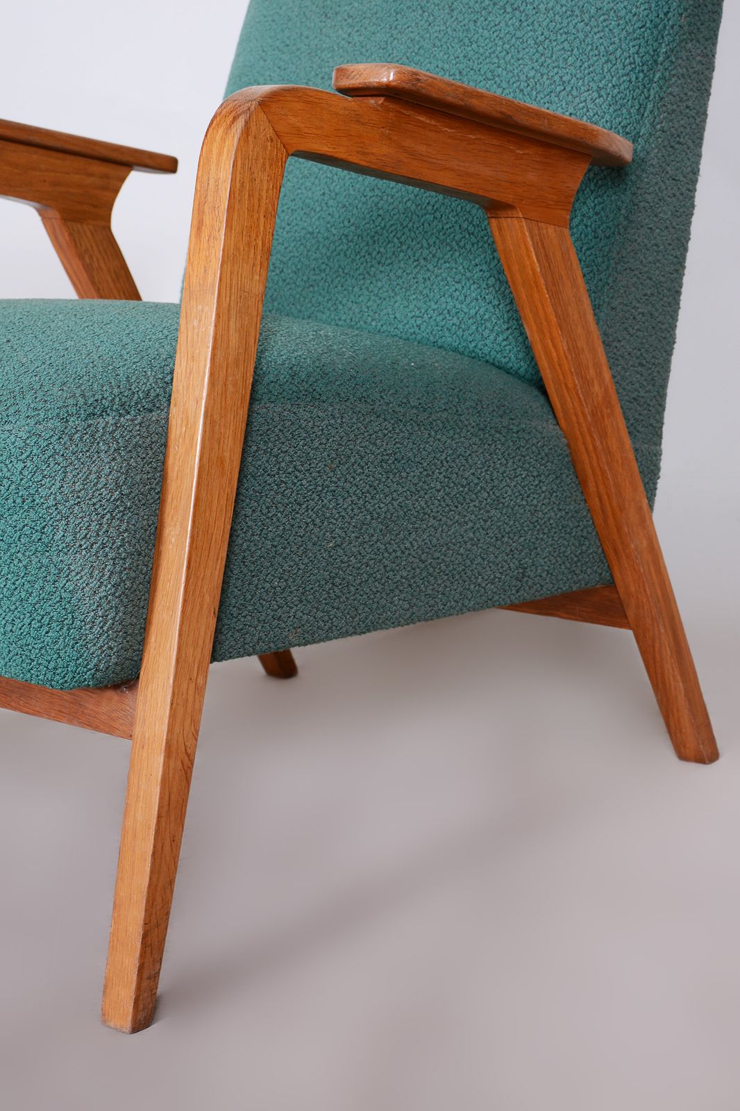 Original Green Beech Art Deco Armchair, Revitalized Varnish, 1940s, Czechia photo vintage
