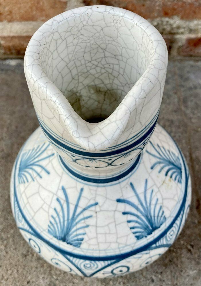 photo furniture Mid Century Vase In White And Blue Ceramic, 1970s