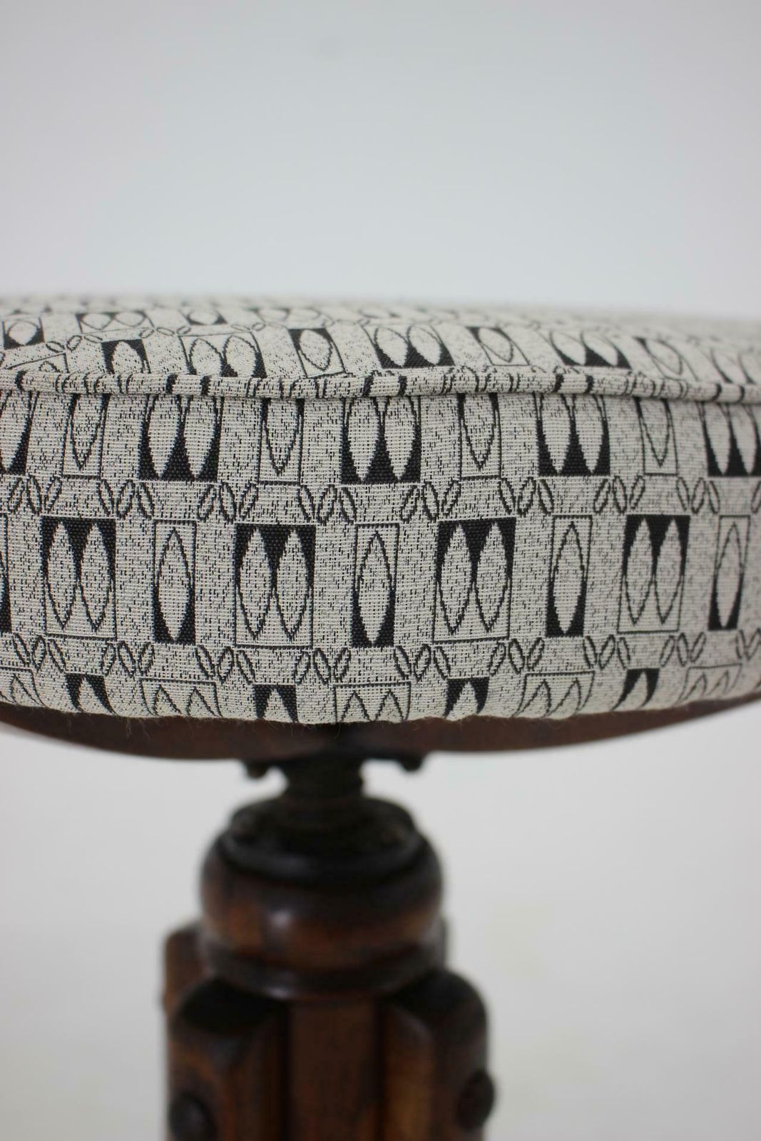 1930s Piano Bentwood Beech Stool ,Czechoslovakia photo 496.0