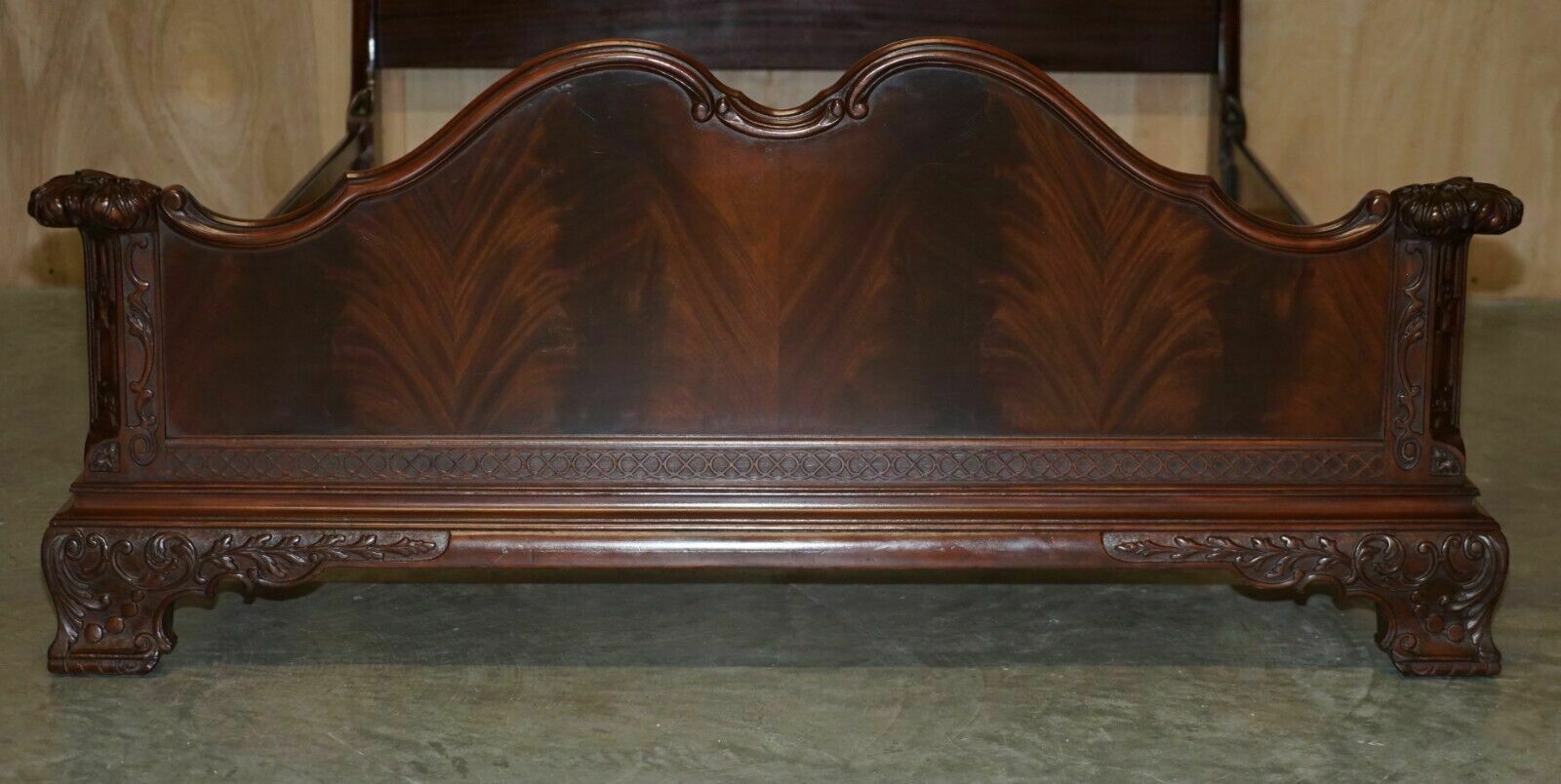 Exquisitely Carved Antique Victorian Circa 1880 Flamed Mahogany Double Bed Frame photo buy