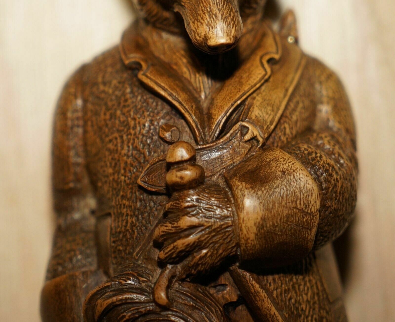 Antique Musical Circa 1880 Black Forest Hand Carved Fox Whip Hook Glass Eyes photo vinterior