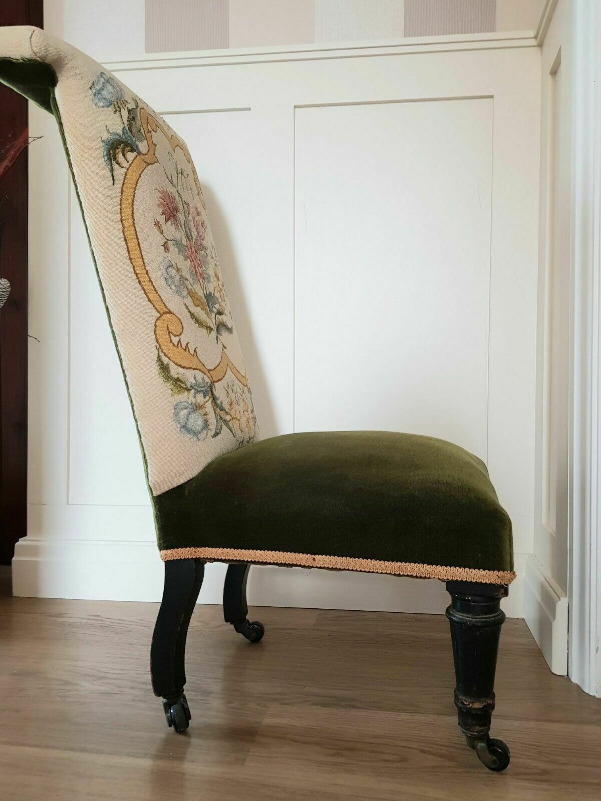 Stunning Antique Prayer Side Chair In Velvet And Needlework Gillows Style photo Furniture