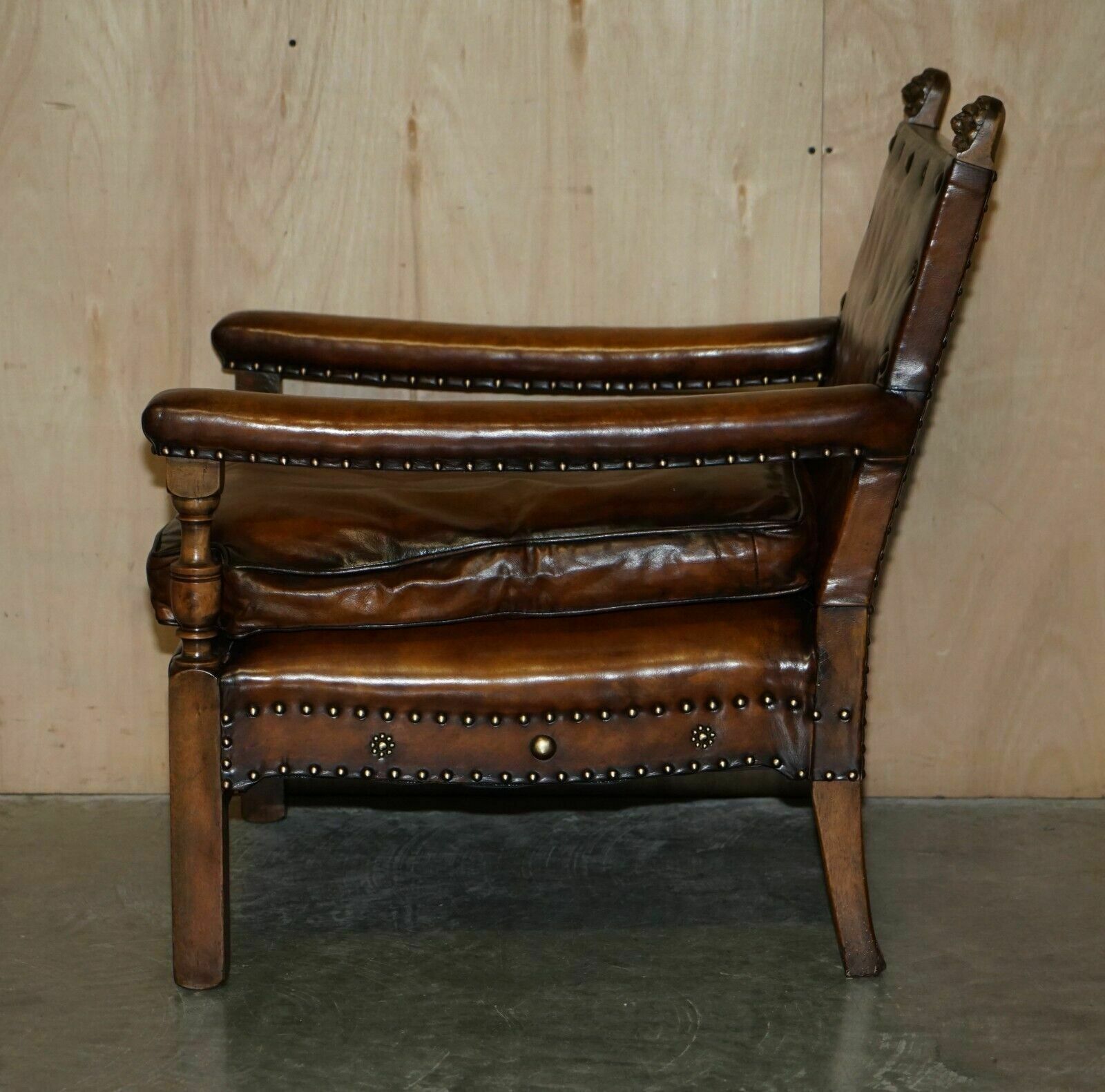 photo vintage Fully Restored Edwardian Circa 1910 Hand Dyed Brown Leather Lion Carved Armchair