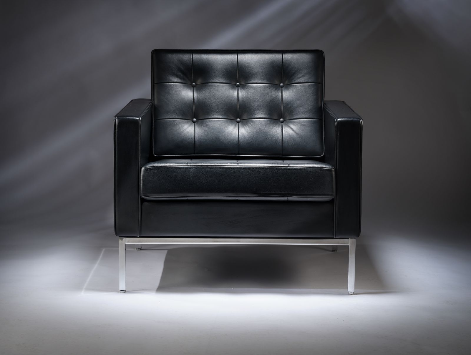 Sublime & Extremely Rare Italian 'Volo' Black Leather Florence Knoll Lounge Chair With Floating Button Detail, Near Immaculate Condition, Circa 2006 photo for sale