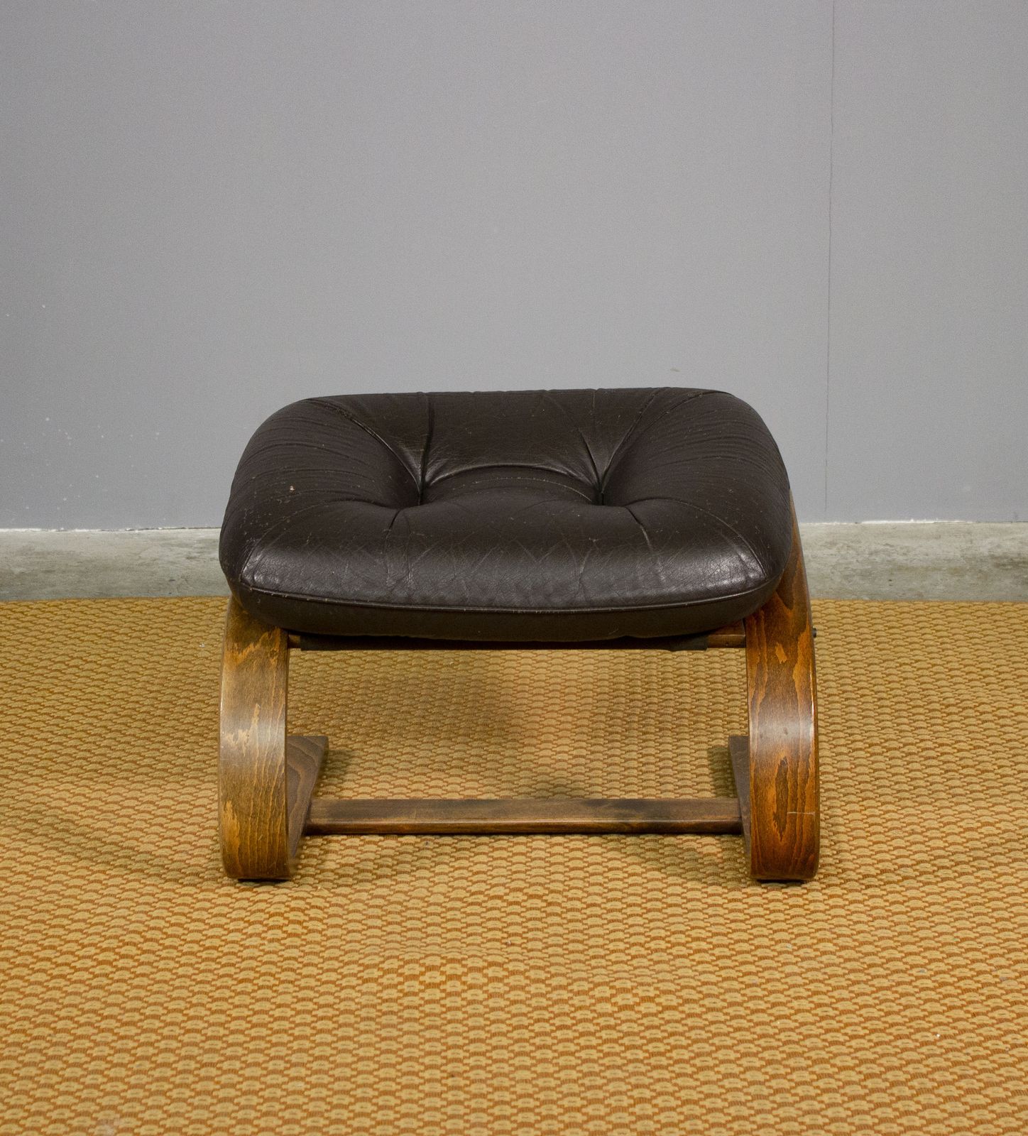 Recliner Armchair With Footrest 1970 photo vinterior