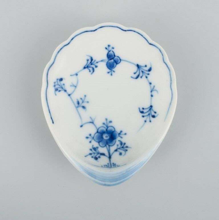 Bing And Grondahl Butterfly And Blue Fluted A Set Of Eight Small Bowls photo vinterior