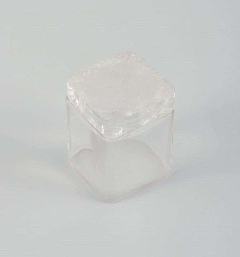 Early Laliqué Creme Pot "La Jacee" With Lid, Manufactured For Coty, 1928 photo for sale