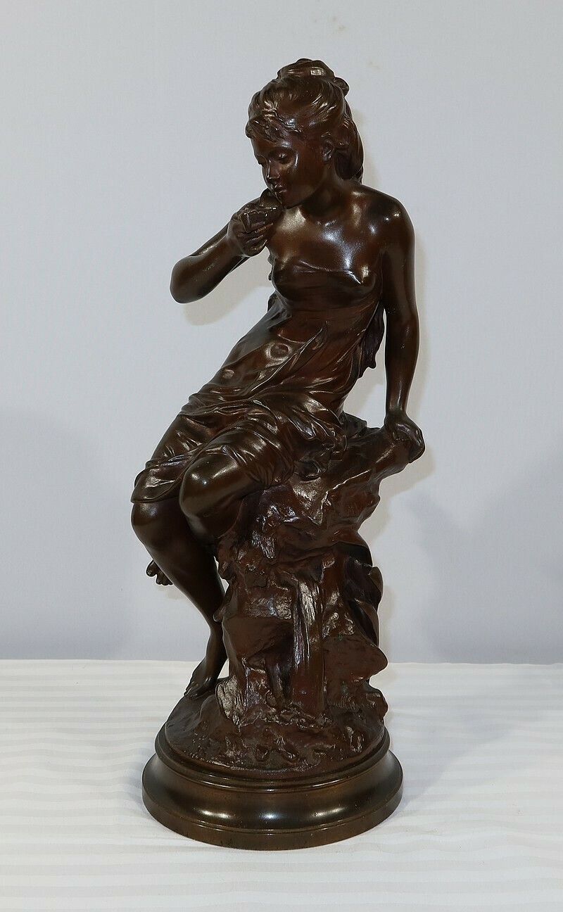 photo furniture Bronze “La Source”, By M. Moreau – Mid 19th Century