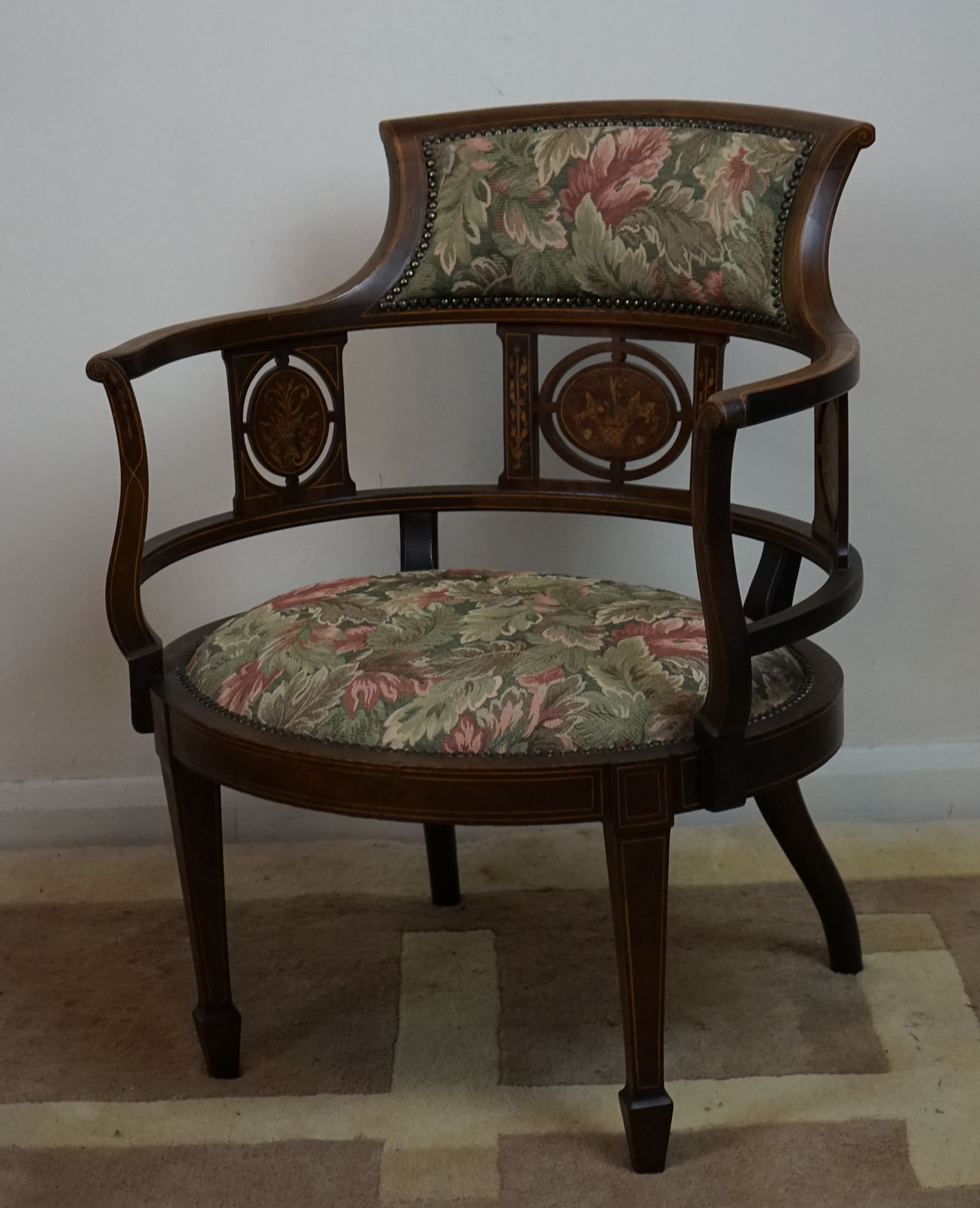 Beautiful Edwardian Mahogany And Inlaid Tub Back Chair. photo Furniture