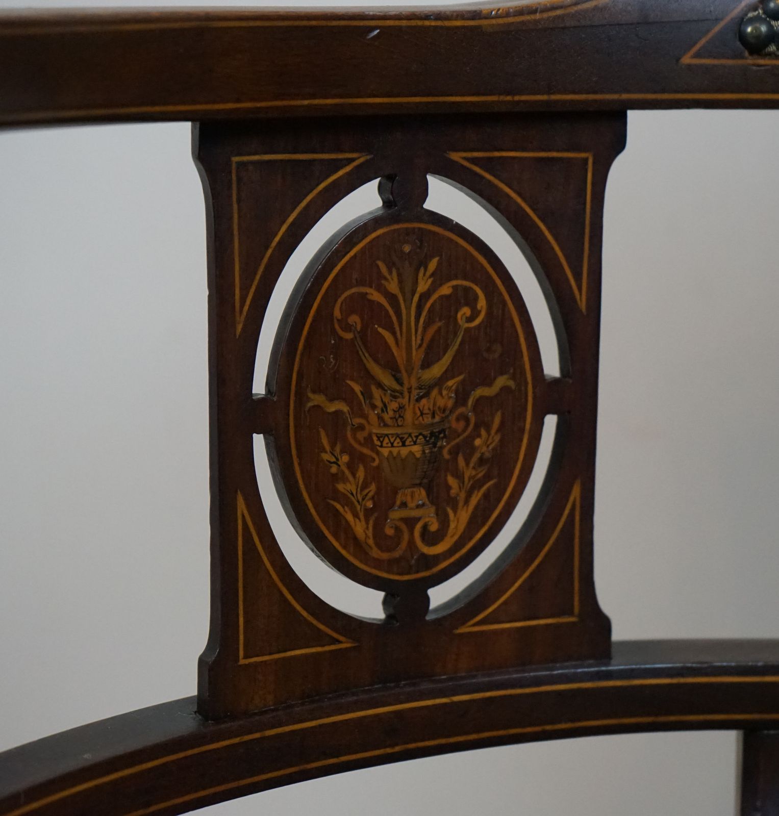 photo furniture Beautiful Edwardian Mahogany And Inlaid Tub Back Chair.