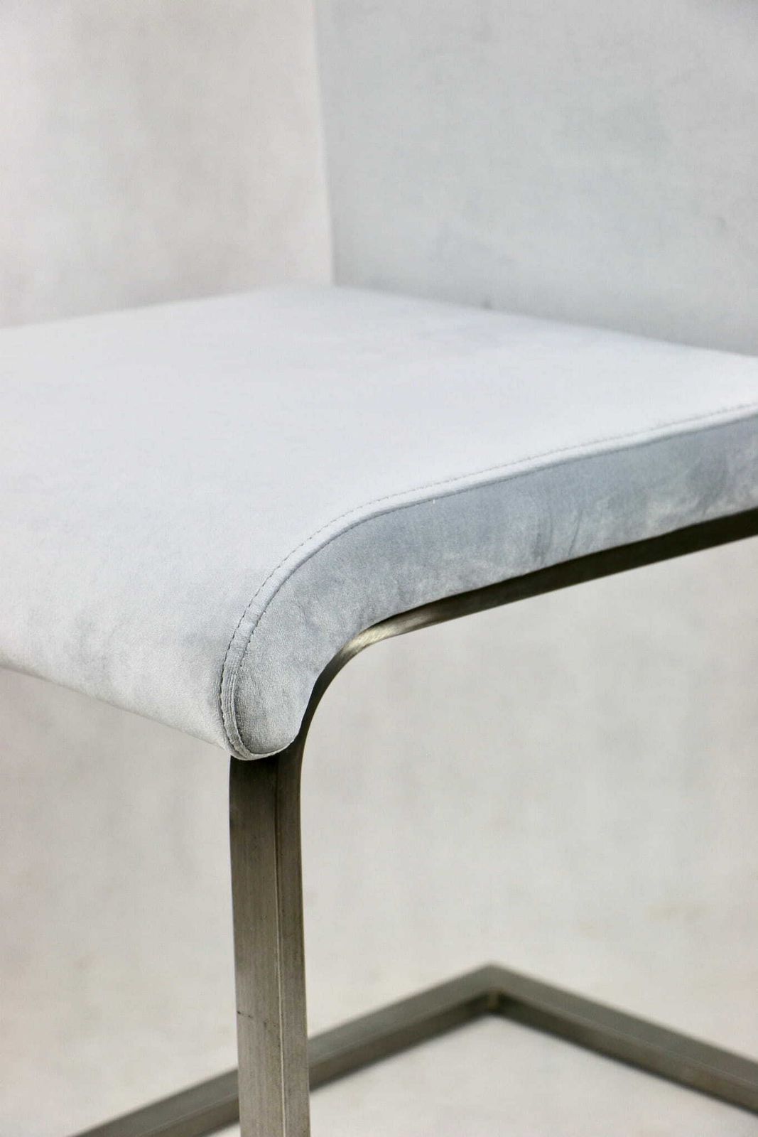 Set Of 4 Chairs On Metal Legs   Gray Silver Velvet Velvet   4 Pieces photo Furniture