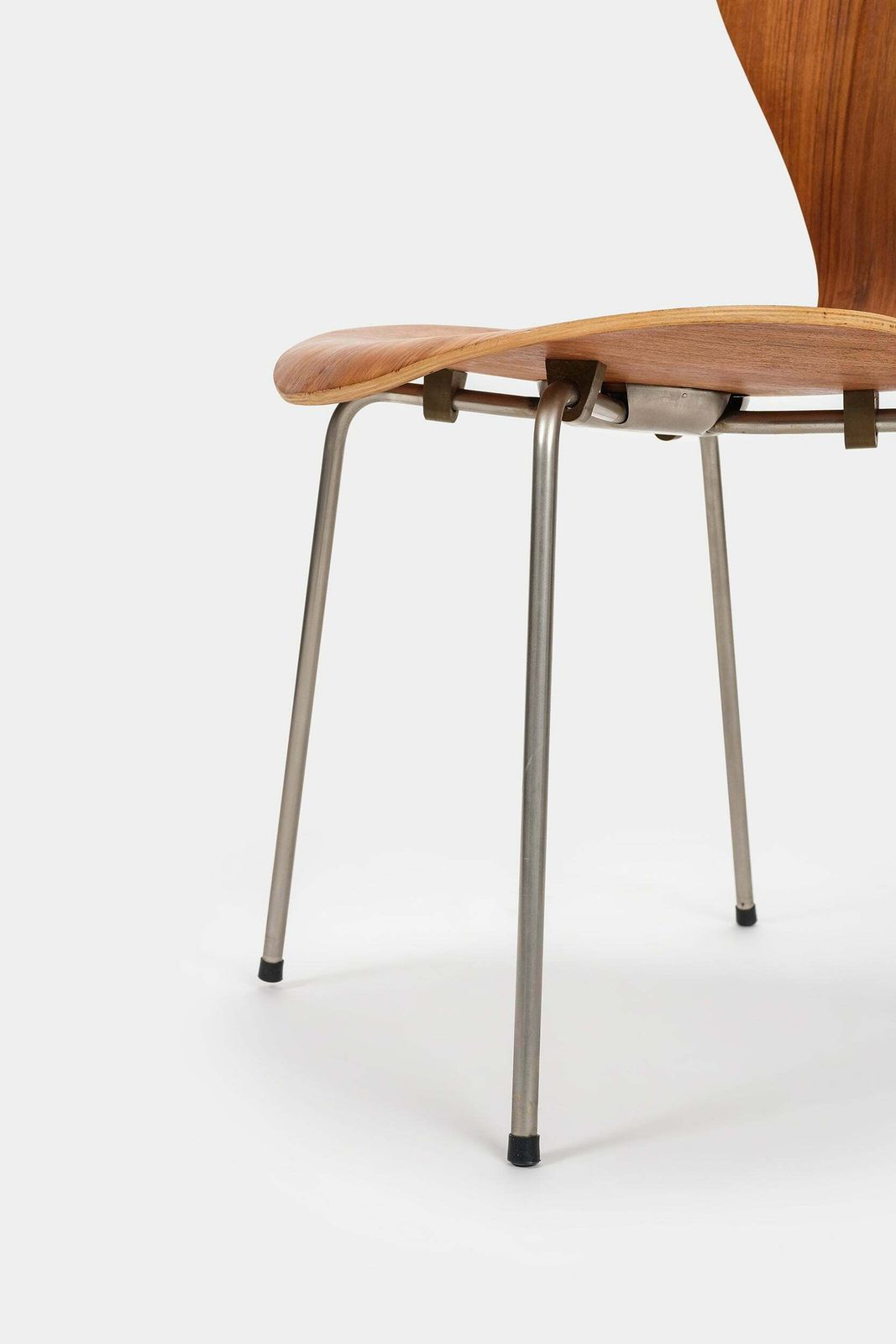 photo furniture Arne Jacobsen, Teak Chair 3107, Fritz Hansen, Denmark, 50s