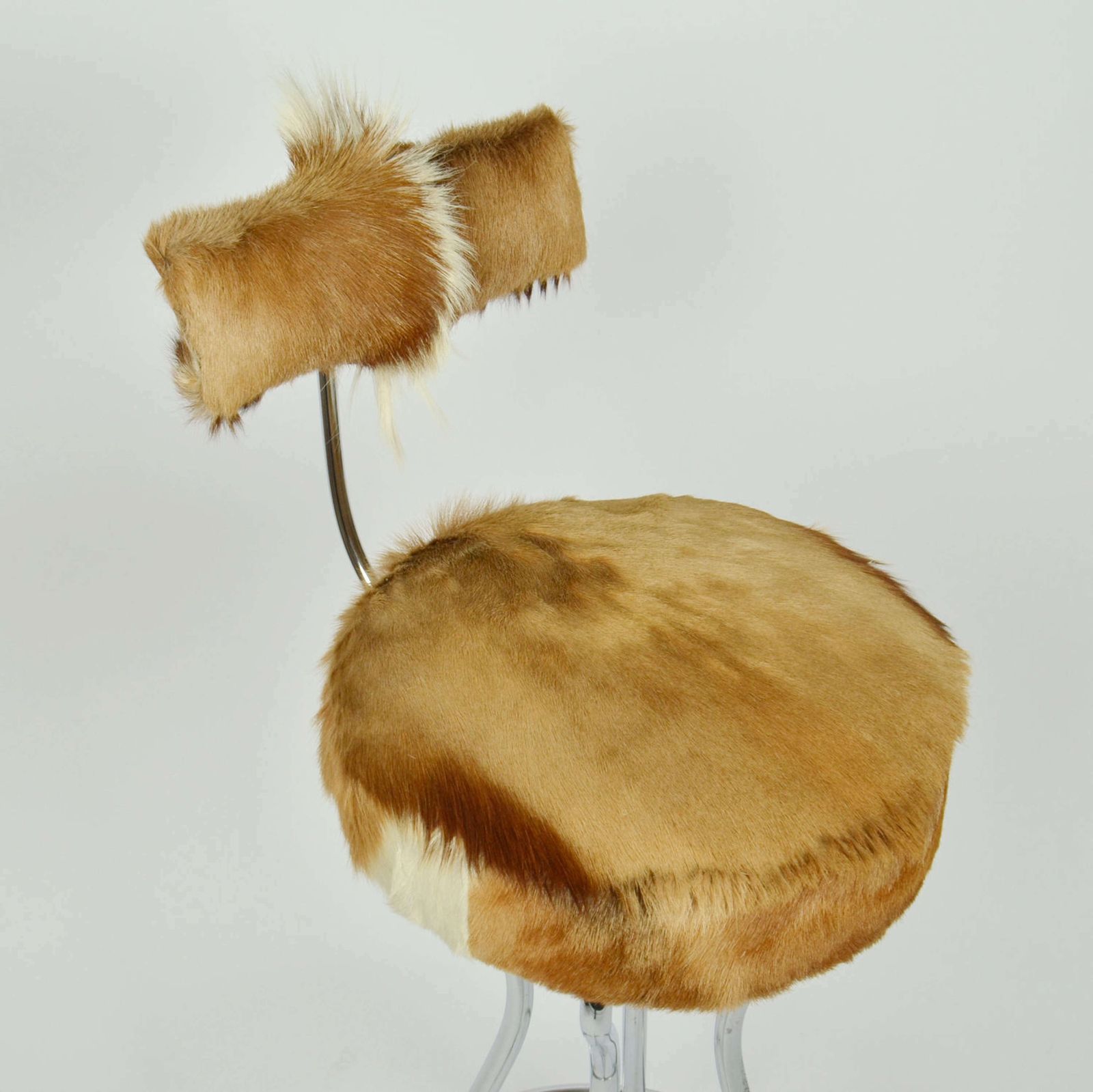 photo vinterior Set Of Three Swivel Bar Stools In Chrome And Goatskin