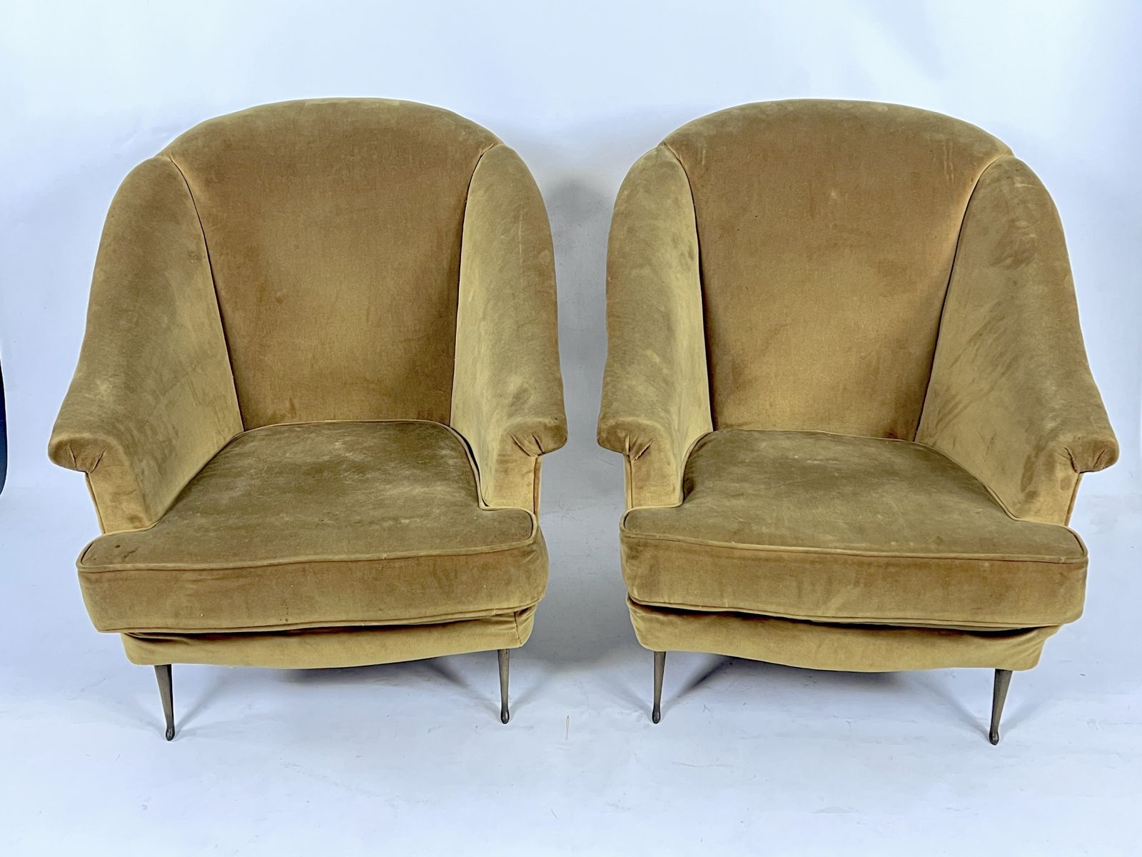 Isa Bergamo, Pair Of Gio Ponti Attributable Armchairs In Original Condition. Italy 1950s