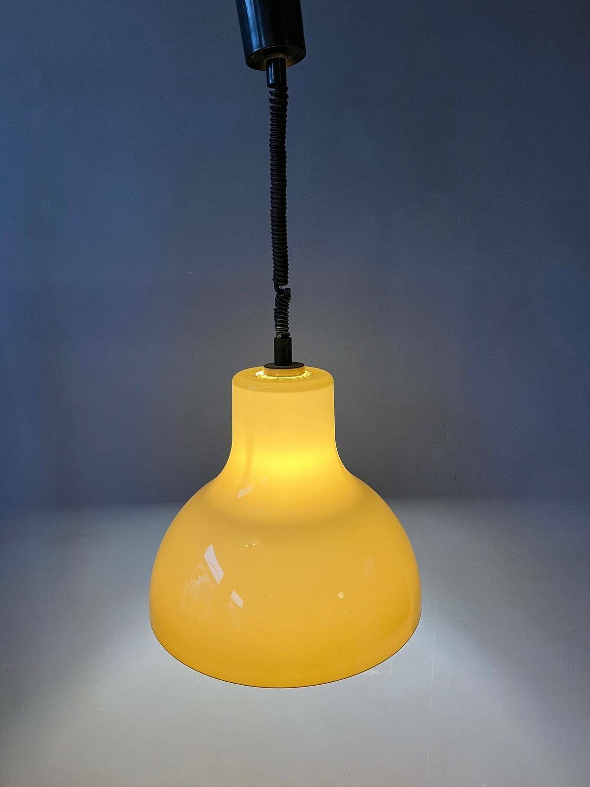 Grote Space Age Hanglamp Van Acrylglas photo for sale